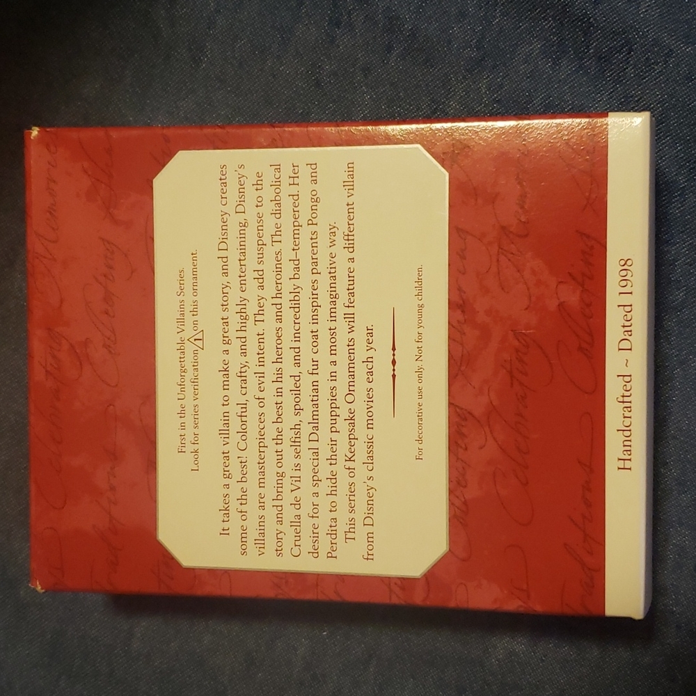 Hallmark CRUELL DE VIL 1998 Holiday Christmas Ornament - Picture 2 of 2